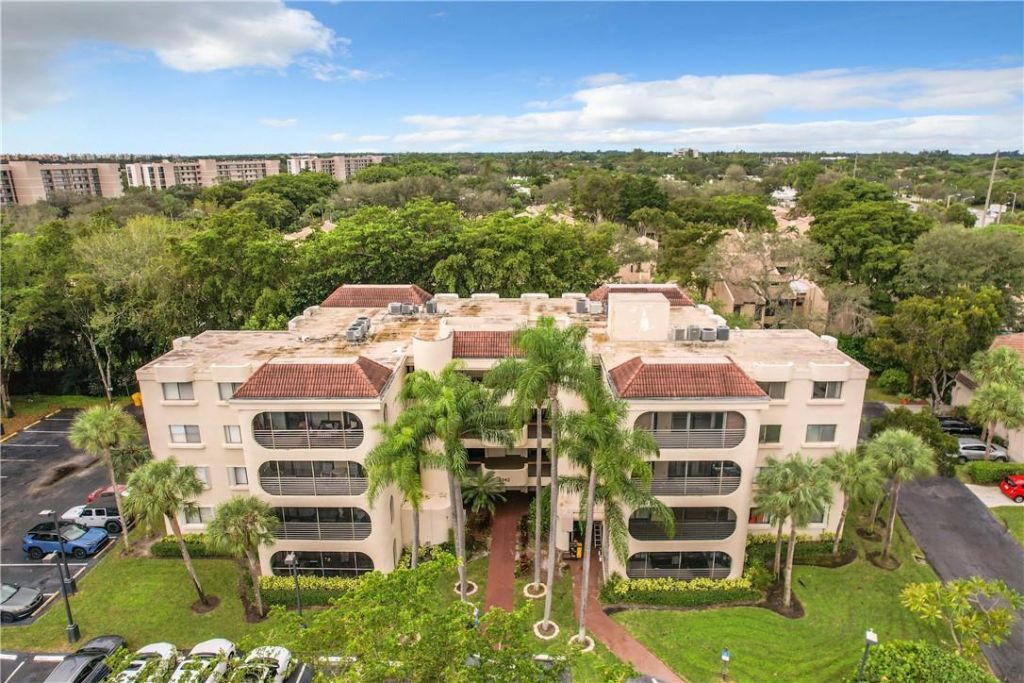 6342 Longboat Lane, Unit 404, Boca Raton, FL 33433 Photo