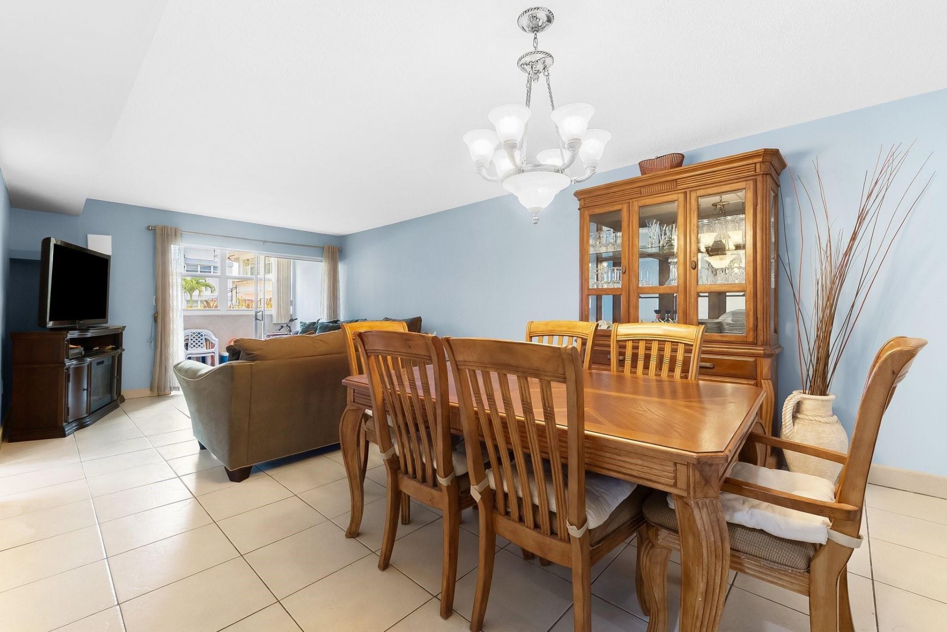 3131 S Ocean Drive, Unit 114, Hallandale Beach, FL 33009 Photo