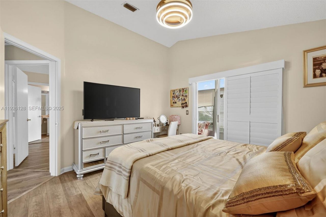 210 NW Zanzibar Pl, Port Saint Lucie, FL 34986 Photo