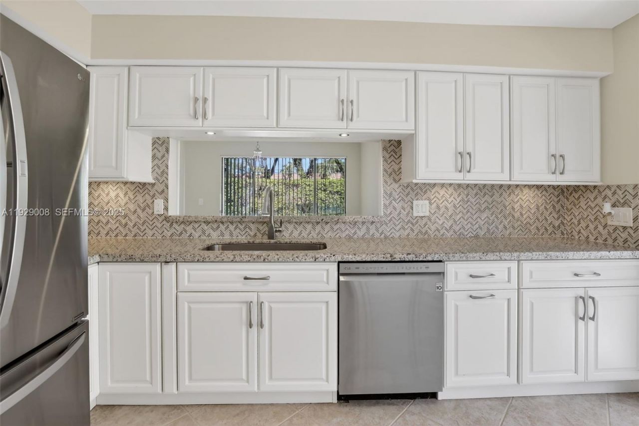 11541 Terra Bella Blvd, Unit 25, Plantation, FL 33325 Photo