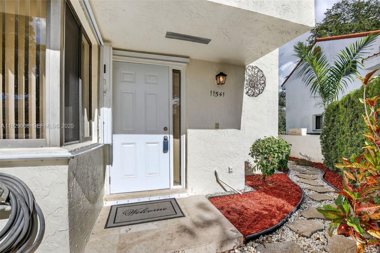 11541 Terra Bella Blvd, Unit 25, Plantation, FL 33325 Photo