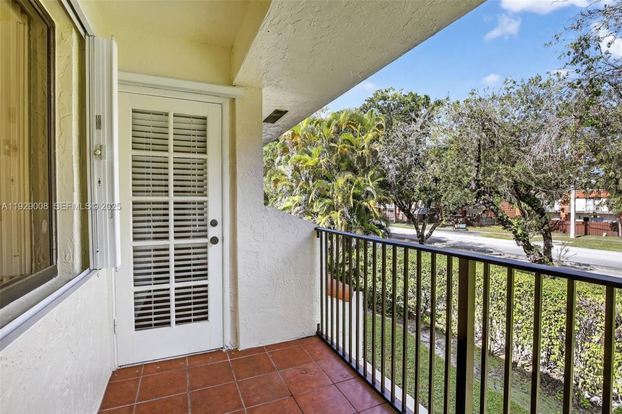 11541 Terra Bella Blvd, Unit 25, Plantation, FL 33325 Photo