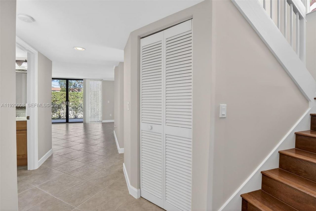 11541 Terra Bella Blvd, Unit 25, Plantation, FL 33325 Photo