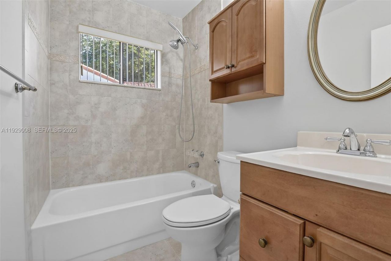 11541 Terra Bella Blvd, Unit 25, Plantation, FL 33325 Photo