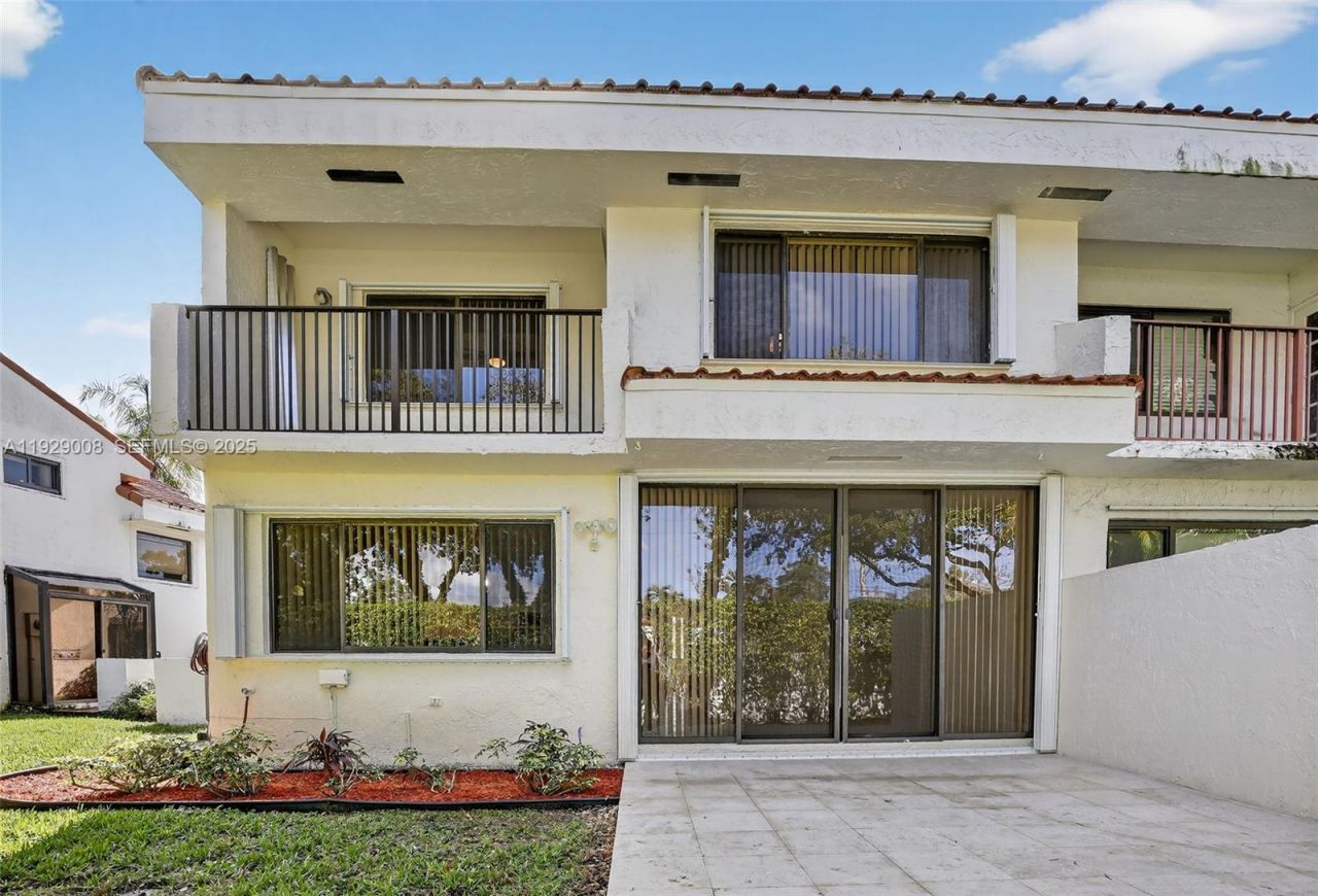 11541 Terra Bella Blvd, Unit 25, Plantation, FL 33325 Photo