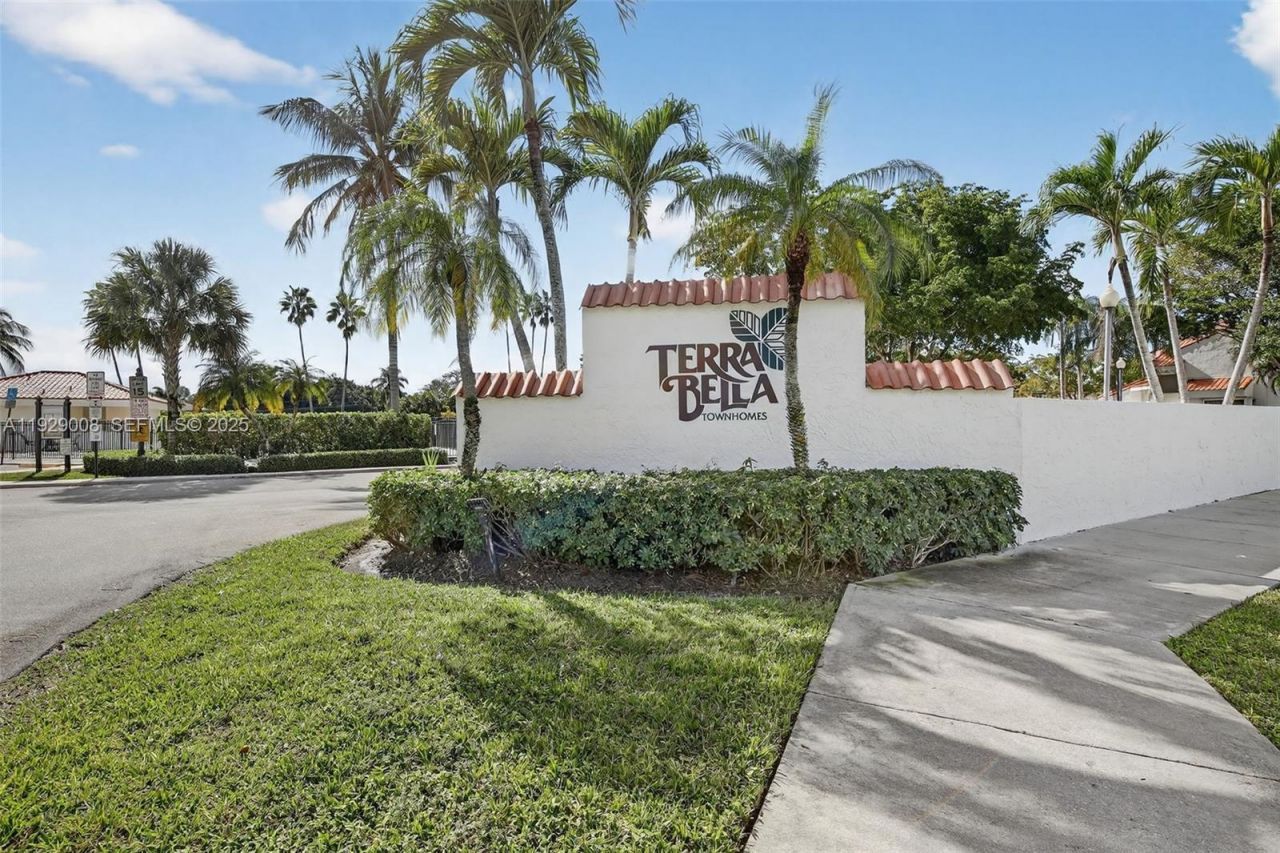 11541 Terra Bella Blvd, Unit 25, Plantation, FL 33325 Photo