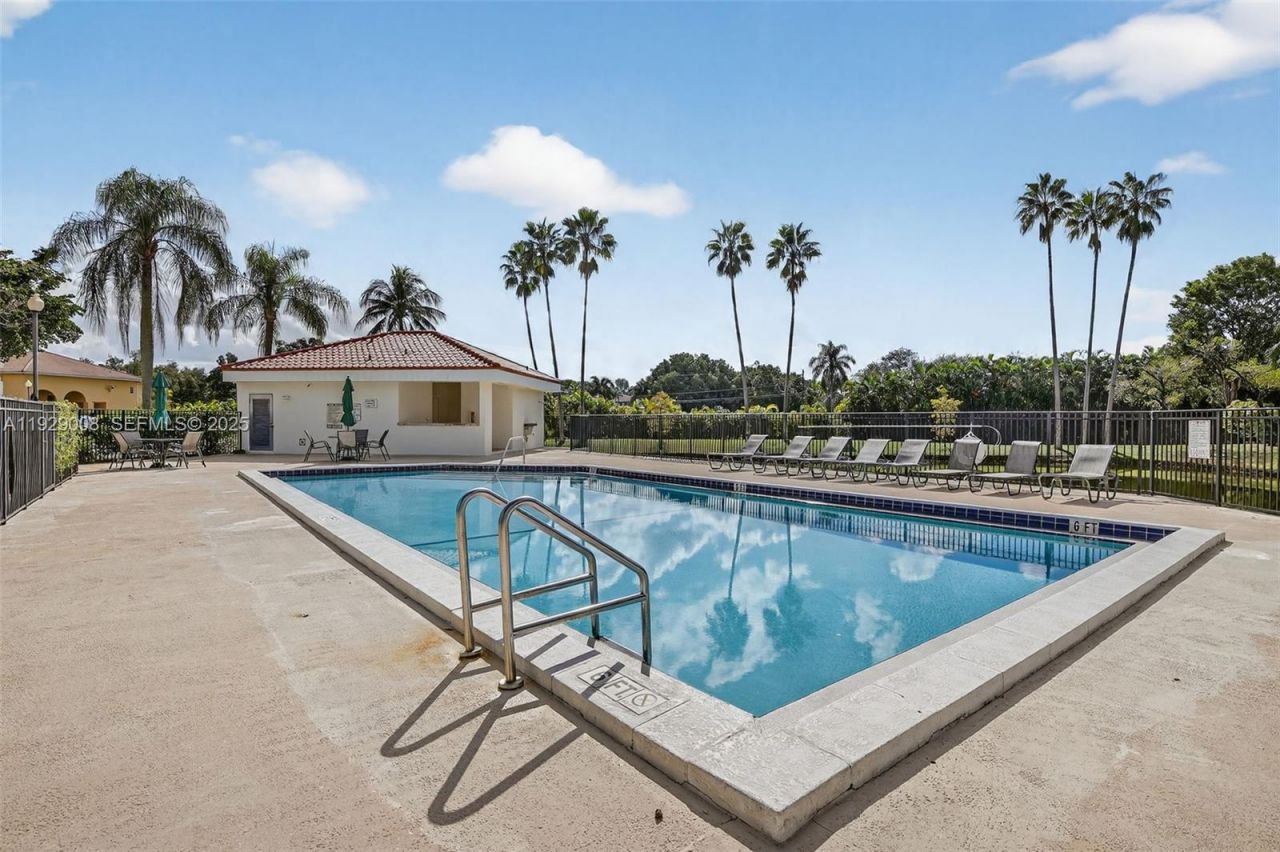 11541 Terra Bella Blvd, Unit 25, Plantation, FL 33325 Photo