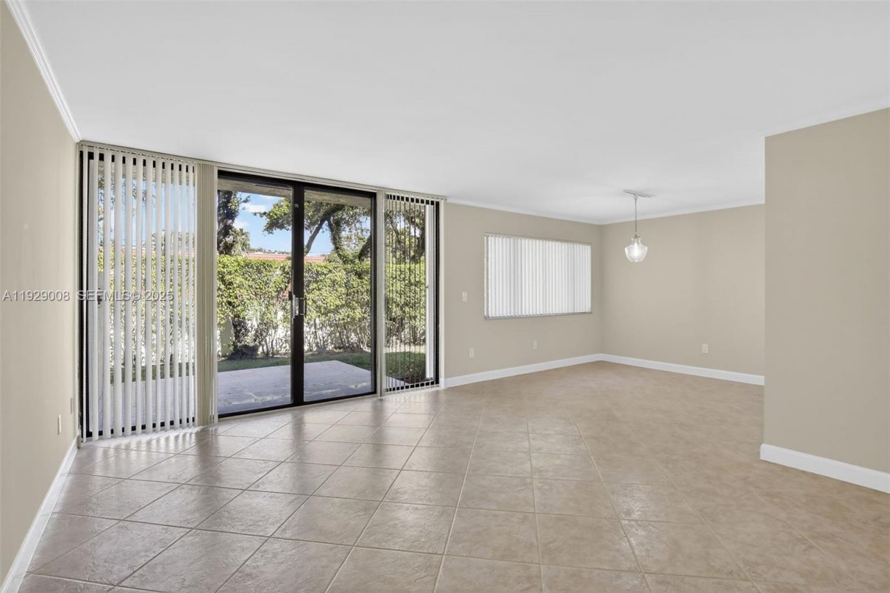 11541 Terra Bella Blvd, Unit 25, Plantation, FL 33325 Photo