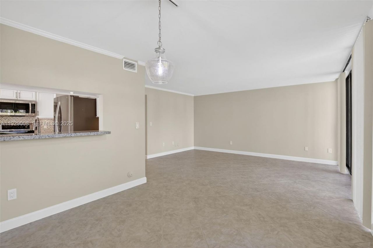 11541 Terra Bella Blvd, Unit 25, Plantation, FL 33325 Photo