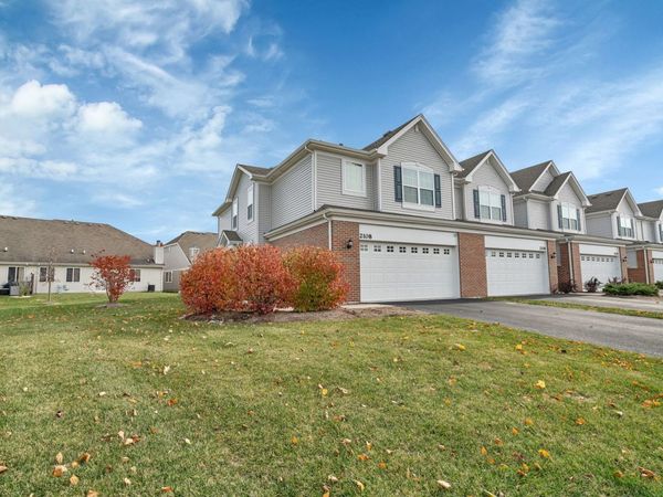 2108 Pembridge Lane, Joliet, IL 60431