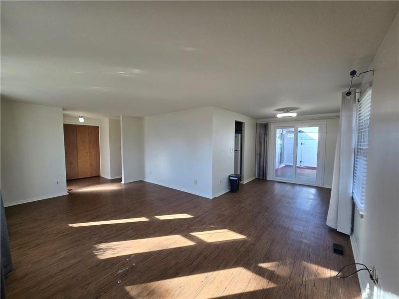 5934 Troy Villa Boulevard, Huber Heights, OH 45424 Photo 4