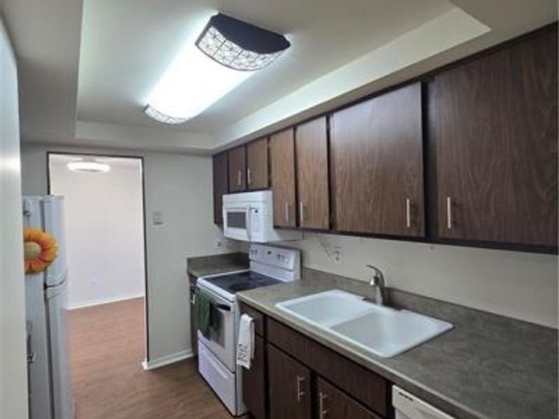 5934 Troy Villa Boulevard, Huber Heights, OH 45424 Photo 7