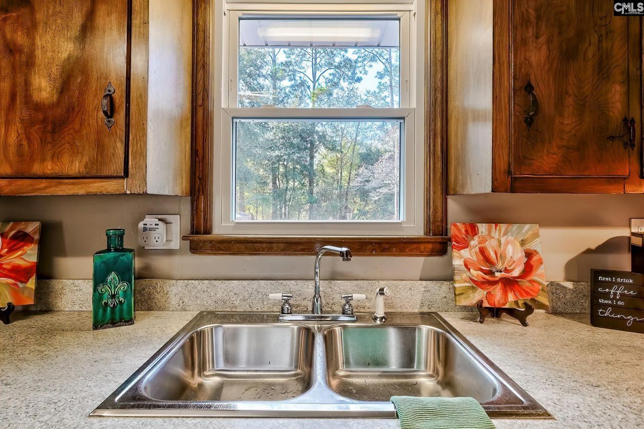 150 Timmerman Road Photo 11