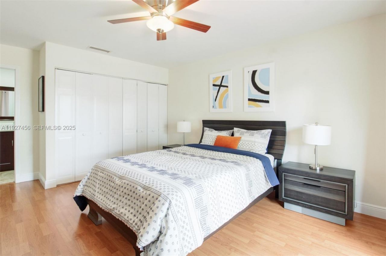 10629 SW 74th Ter, Miami, FL 33173 Photo