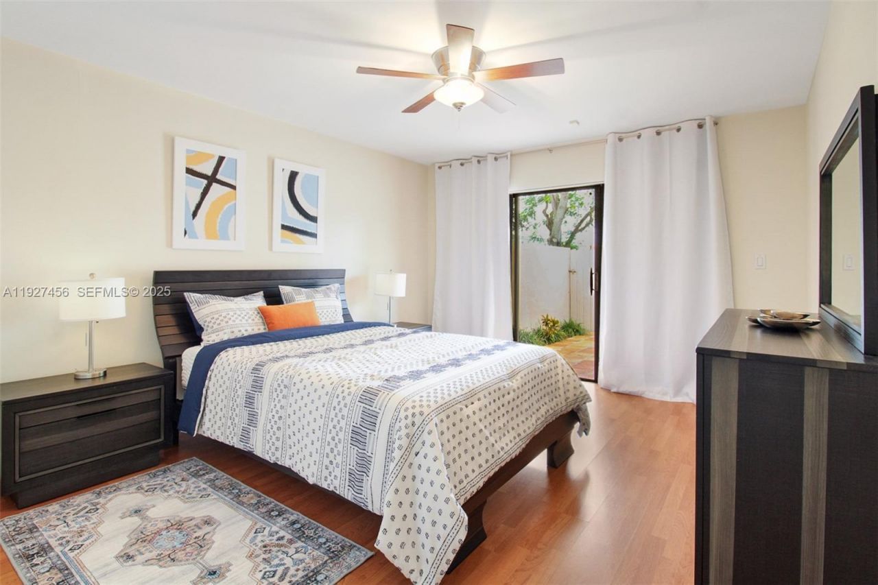 10629 SW 74th Ter, Miami, FL 33173 Photo