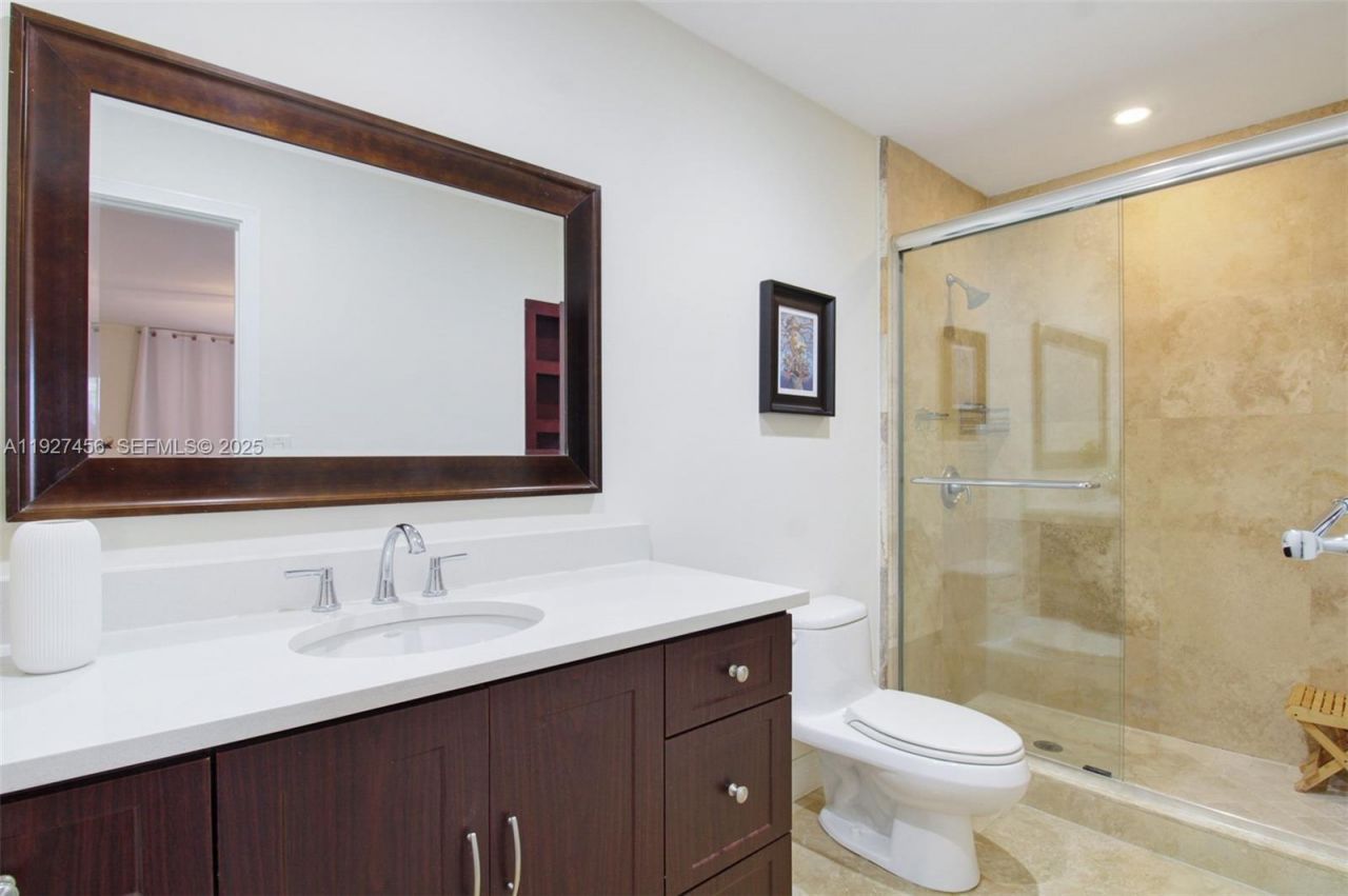 10629 SW 74th Ter, Miami, FL 33173 Photo