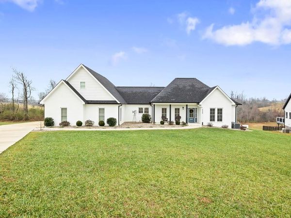 4068 Charlton Square, Cookeville, TN 38501
