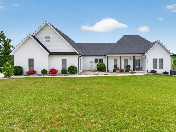 4068 Charlton Square, Cookeville, TN 38501
