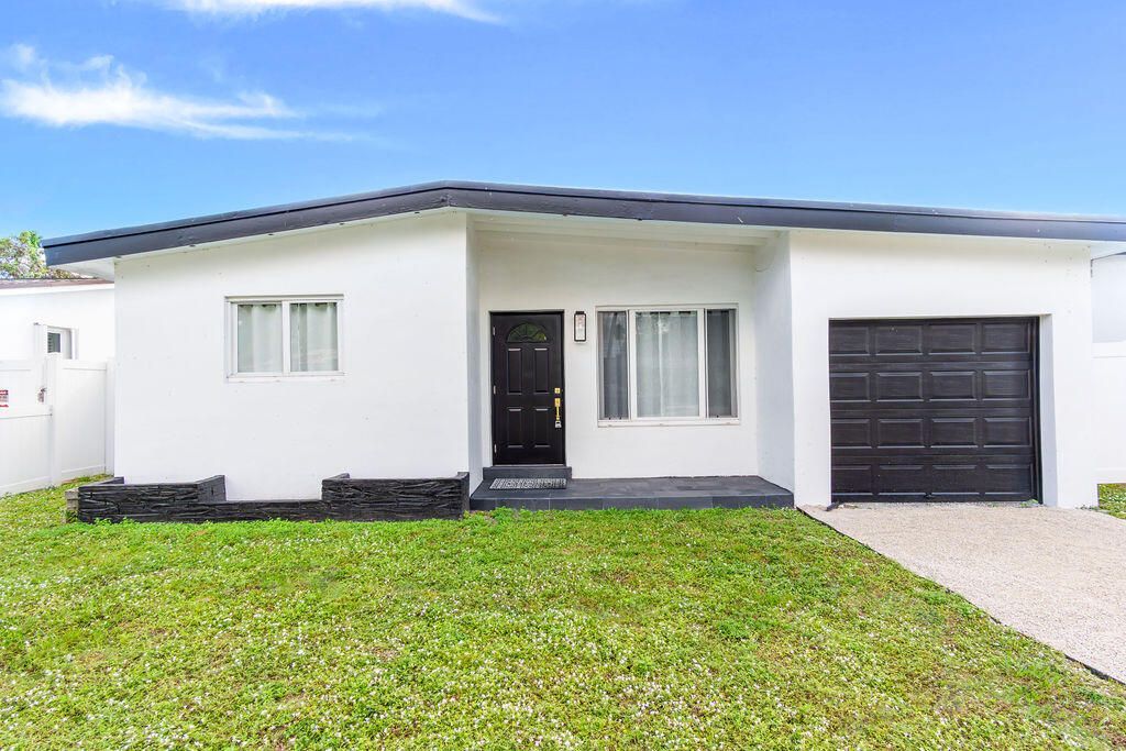 6370 Plunkett Street, Hollywood, FL 33023 Photo