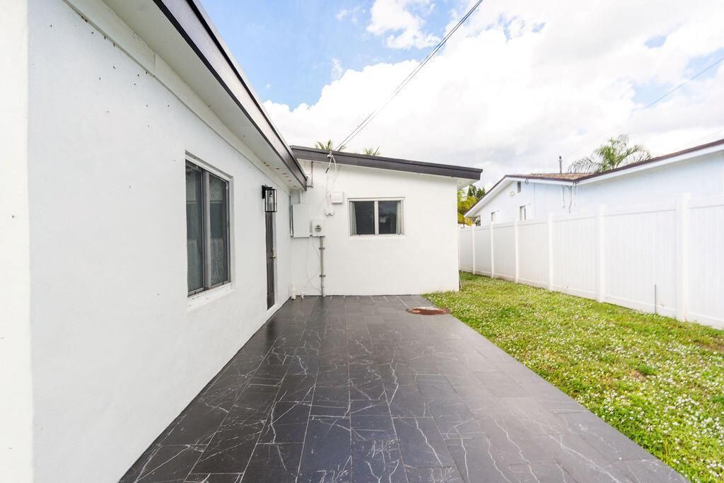 6370 Plunkett Street, Hollywood, FL 33023 Photo