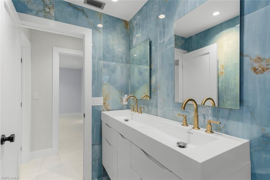 9455 Coventry Ct, Sanibel, FL 33957 Photo