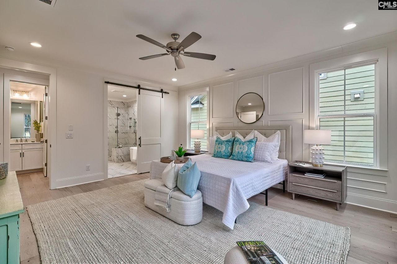 908 Salisbury Court  Photo 25