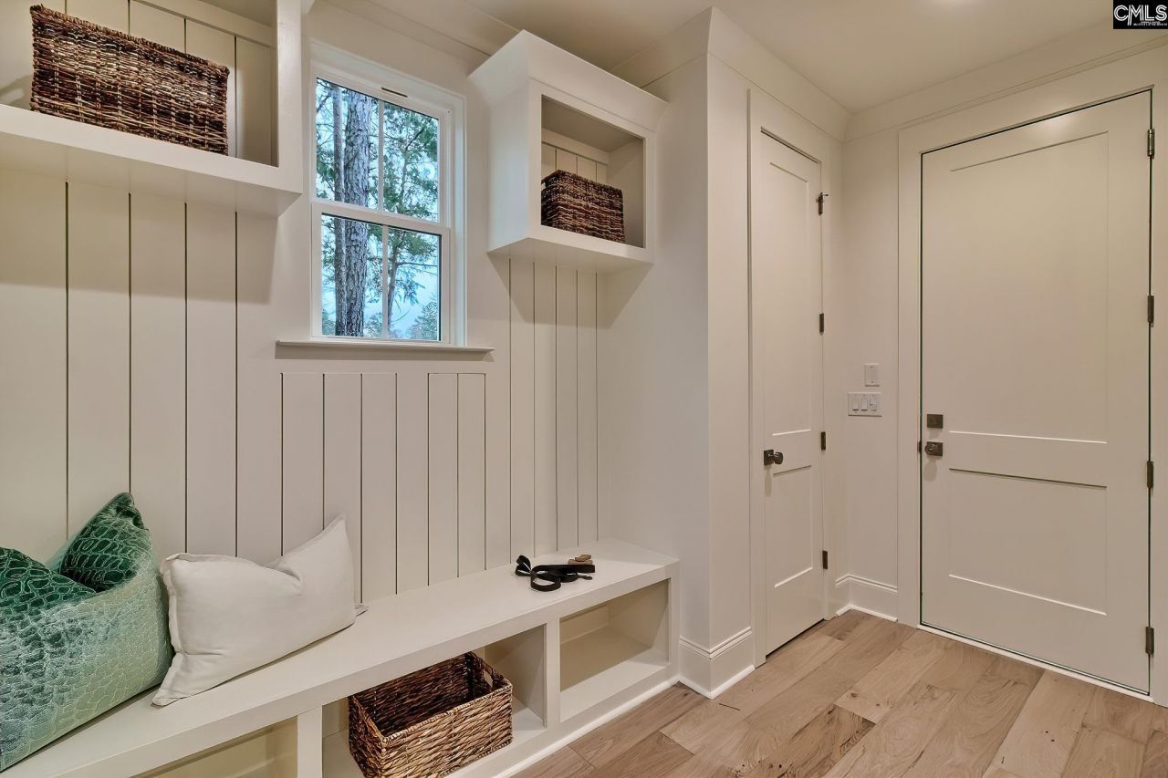 908 Salisbury Court  Photo 29