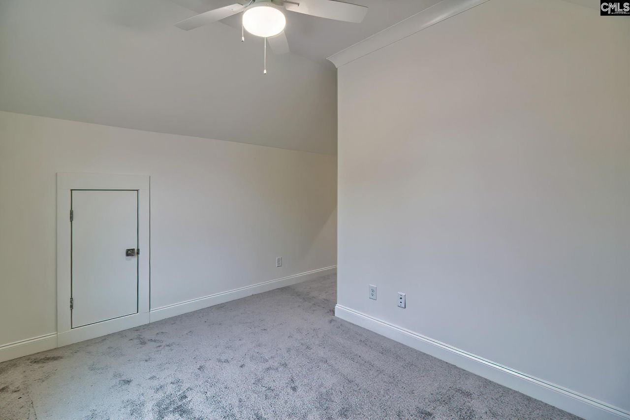 908 Salisbury Court  Photo 44