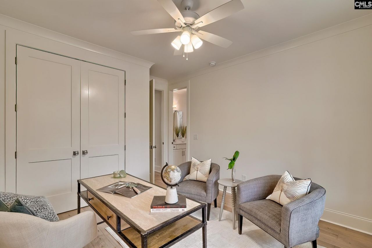 908 Salisbury Court  Photo 46