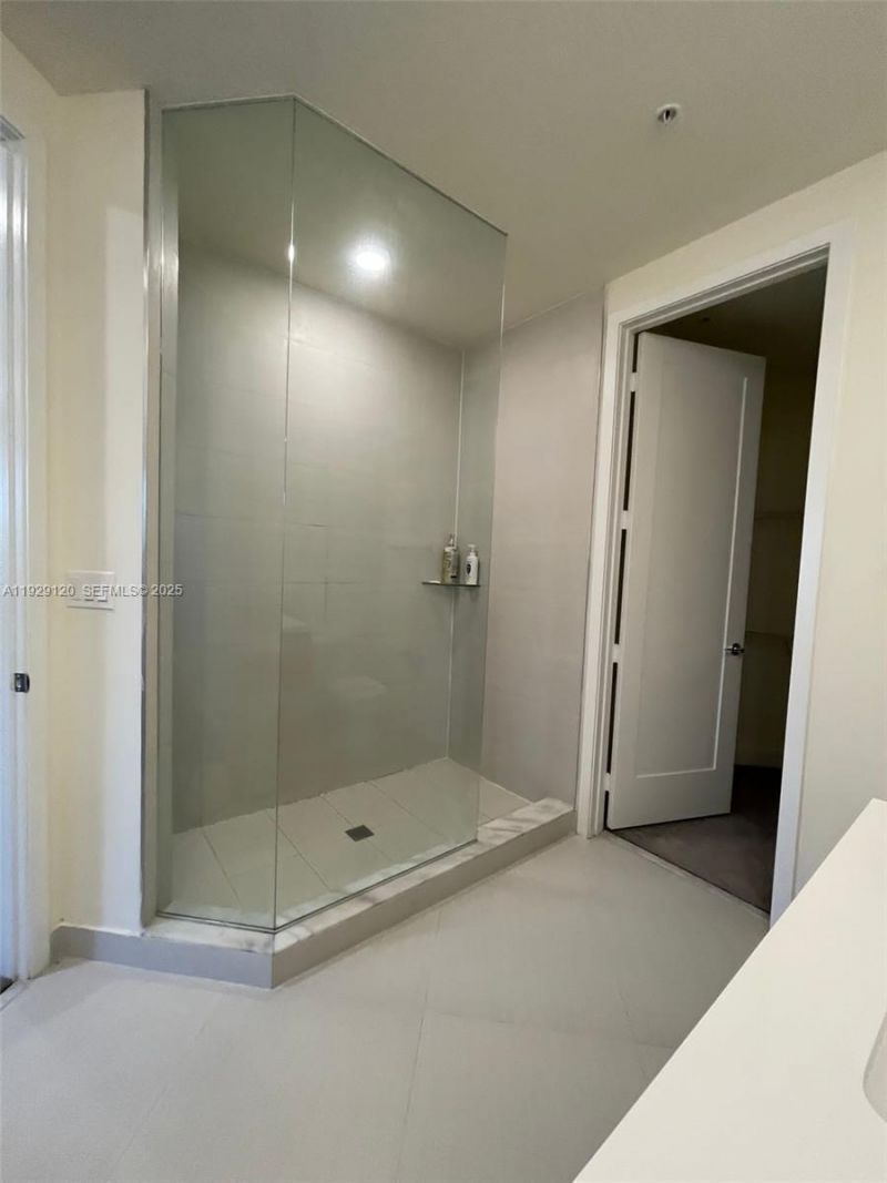 6416 NW 102nd Ct, Unit 117, Doral, FL 33178 Photo