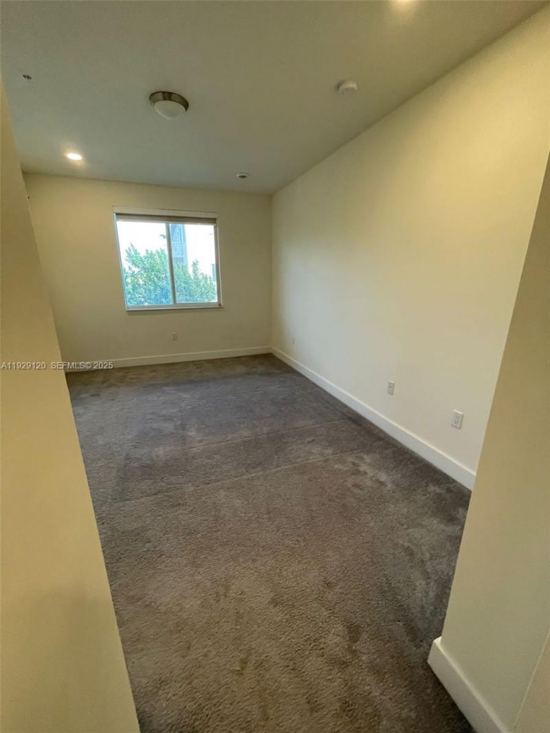 6416 NW 102nd Ct, Unit 117, Doral, FL 33178 Photo