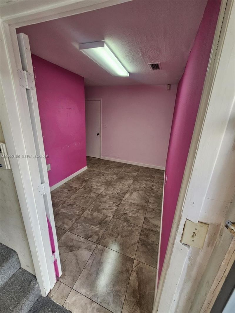 6175 NW 167th St, Unit G18, Hialeah, FL 33015 Photo