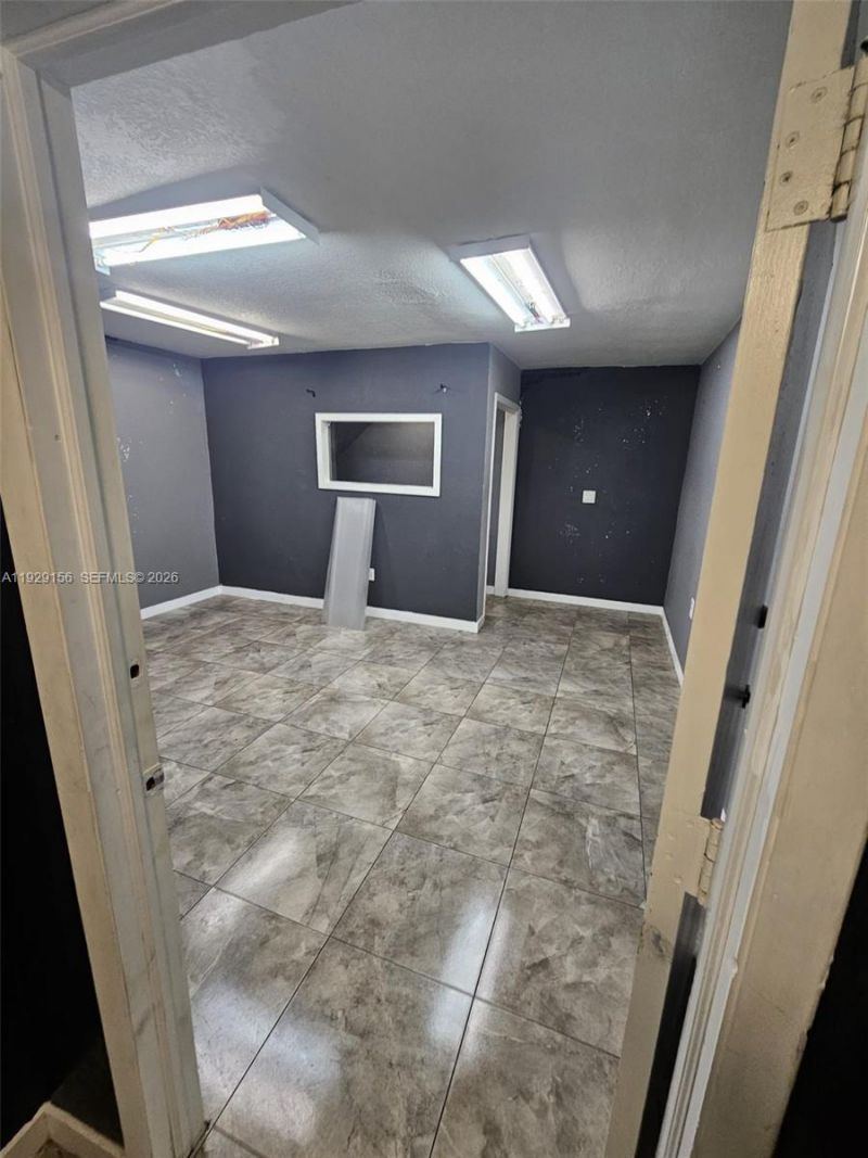 6175 NW 167th St, Unit G18, Hialeah, FL 33015 Photo