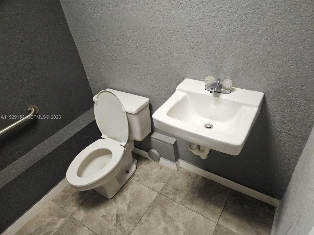 6175 NW 167th St, Unit G18, Hialeah, FL 33015 Photo