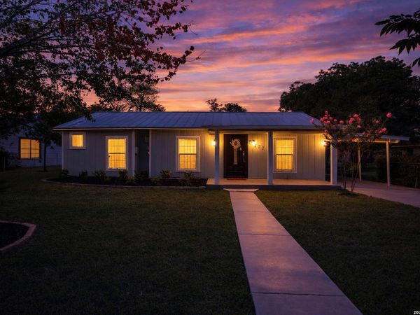 772 Cresthill, San Antonio, TX 78220