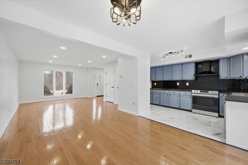 103 Cheyenne Rd, Andover, NJ 07848 Main Photo