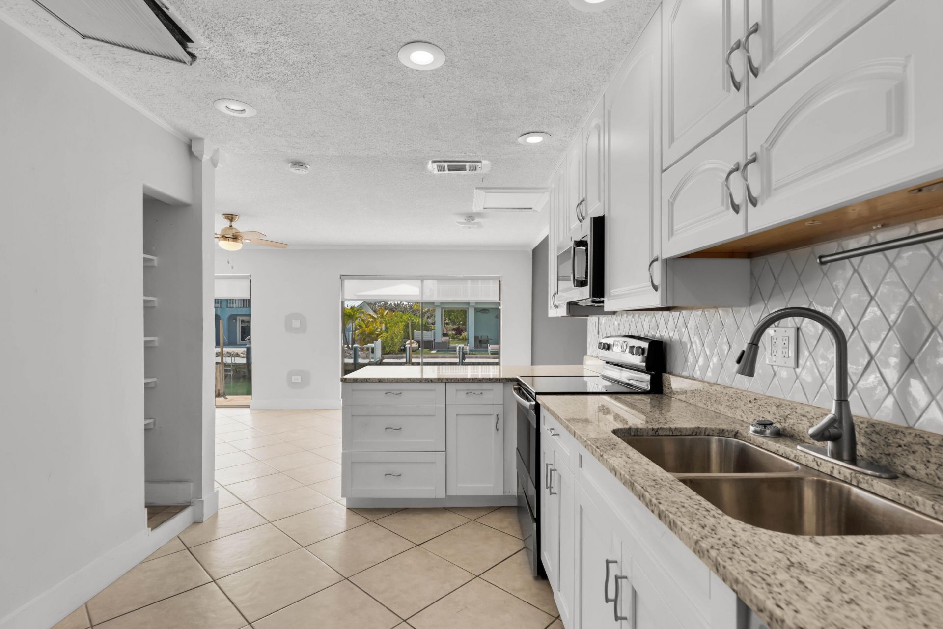 427 89th Street Ocean, Marathon, FL 33050 Photo