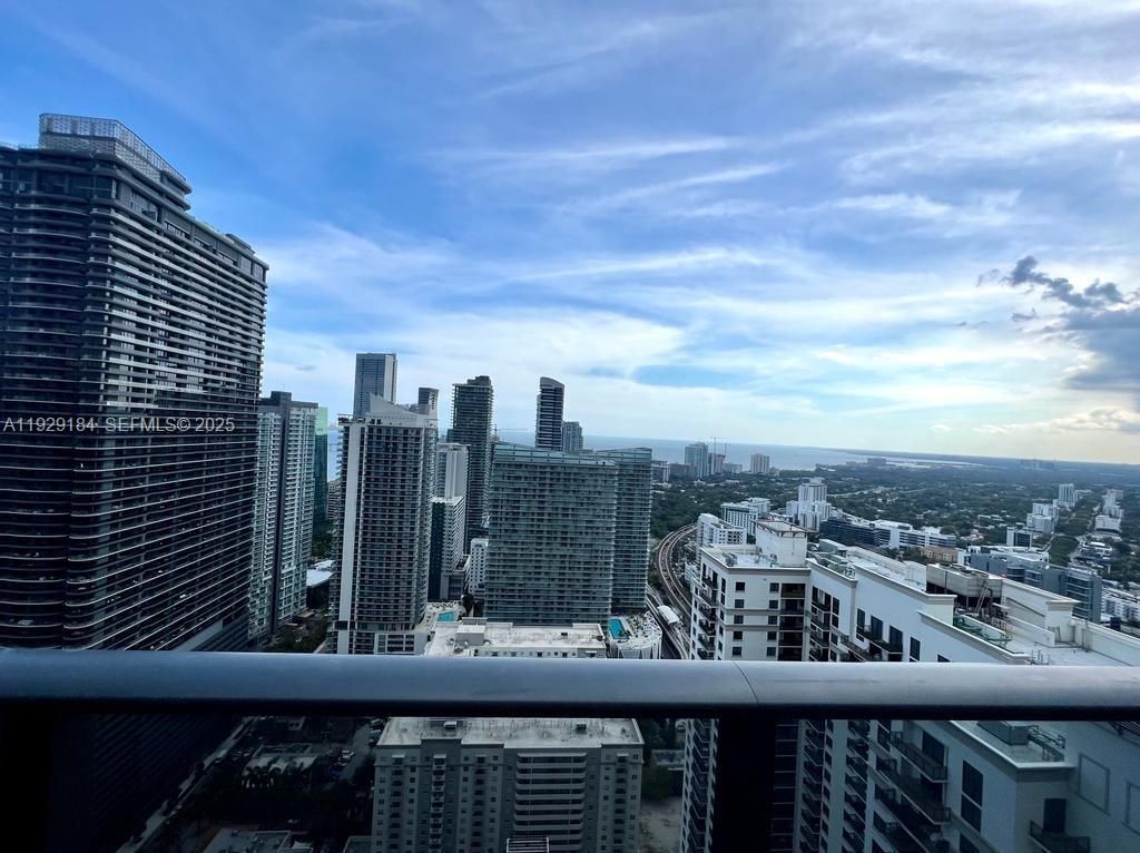 55 SW 9th St, Unit 4205, Miami, FL 33130 Photo