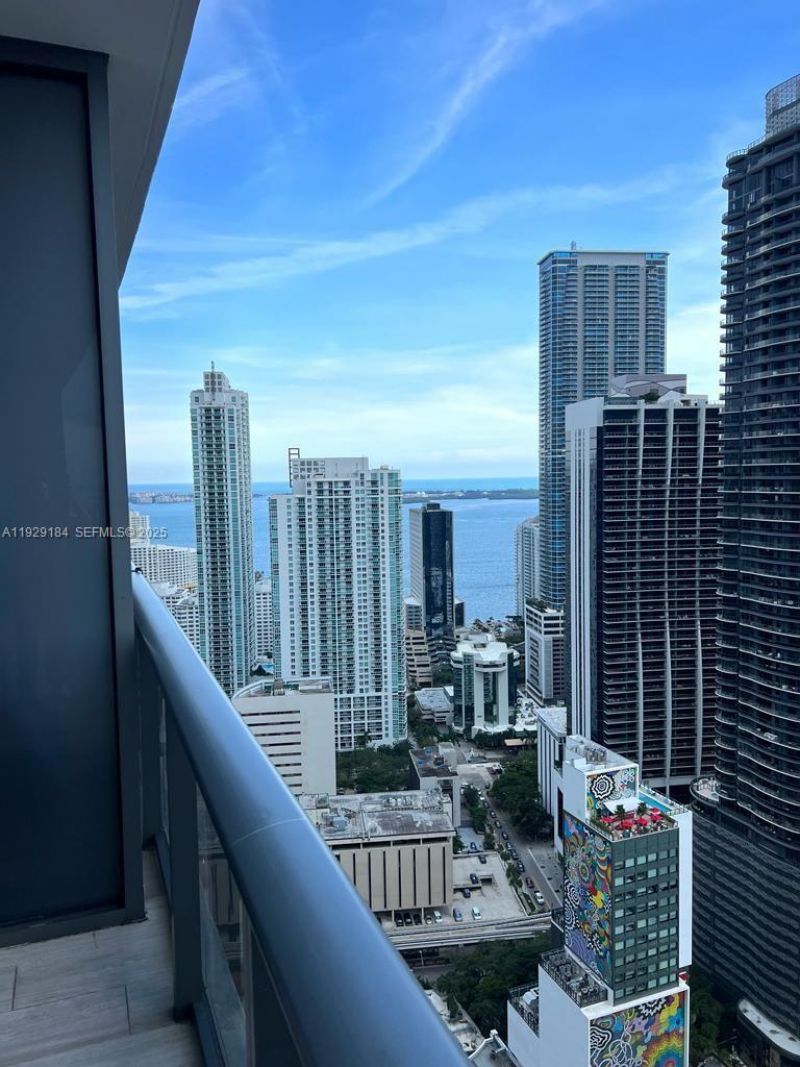 55 SW 9th St, Unit 4205, Miami, FL 33130 Photo