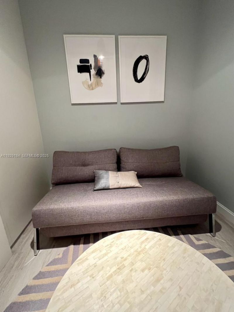 55 SW 9th St, Unit 4205, Miami, FL 33130 Photo