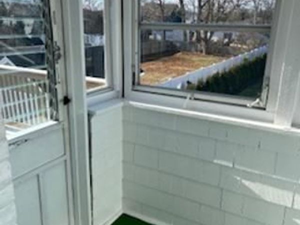 86 Rollstone Avenue, West Sayville, NY 11796