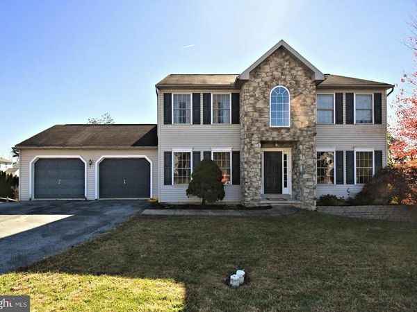306 KINGSTON DRIVE, DOUGLASSVILLE, PA 19518