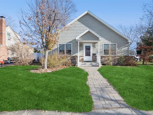 2319 Willow Street, Wantagh, NY 11793