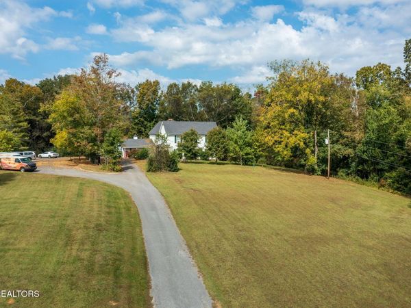 12805 Kingston Pike, Farragut, TN 37934