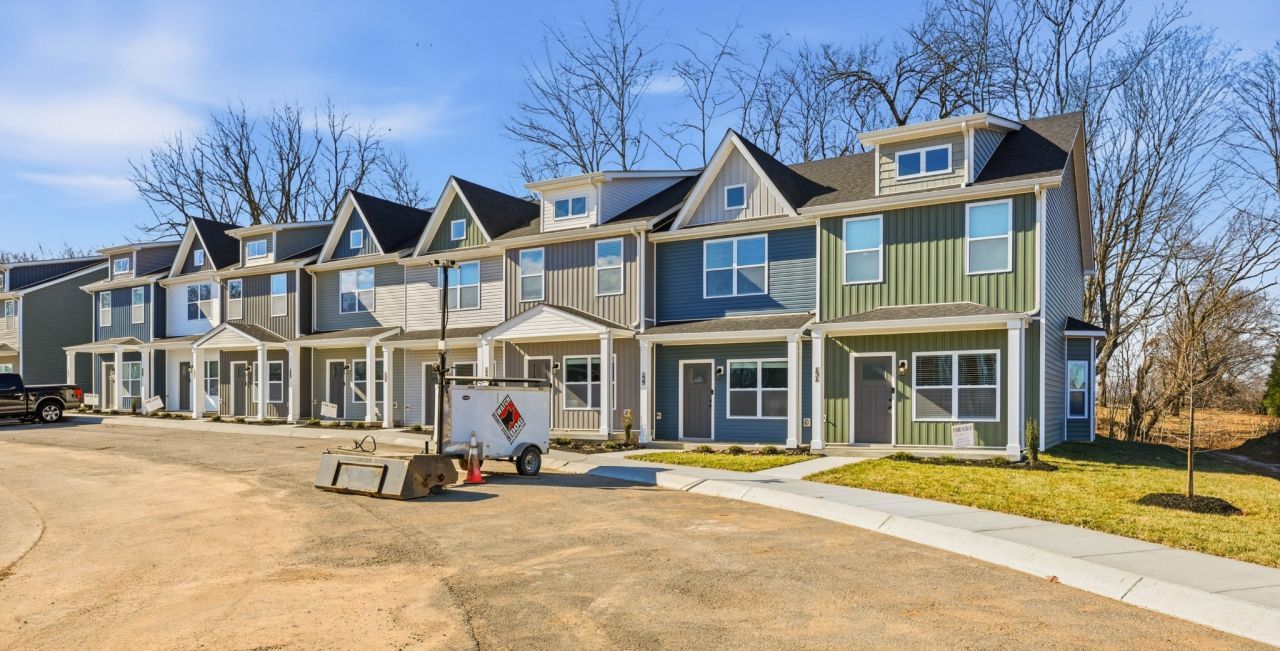 131 Front Ridge Circle, Clarksville, TN 37040 Main Photo