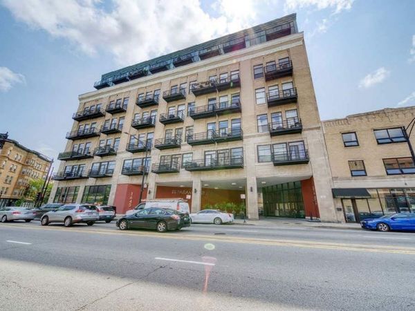 1645 W Ogden Avenue, Unit 607, Chicago, IL 60612