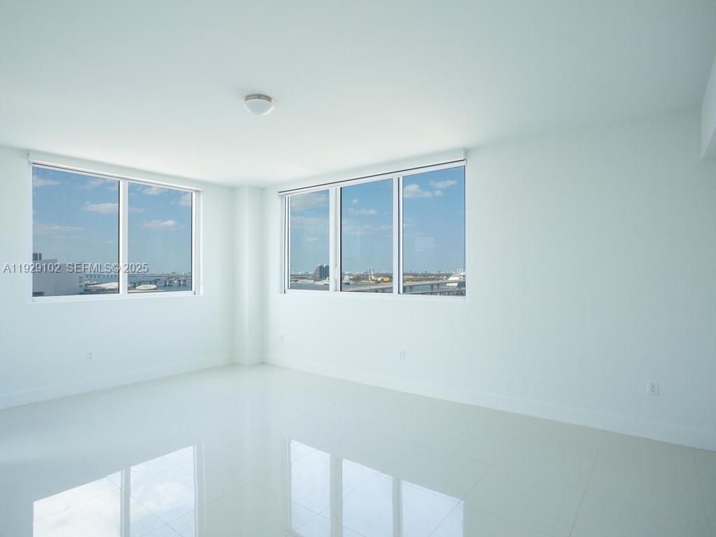 244 Biscayne Blvd, Unit 2402, Miami, FL 33132 Photo
