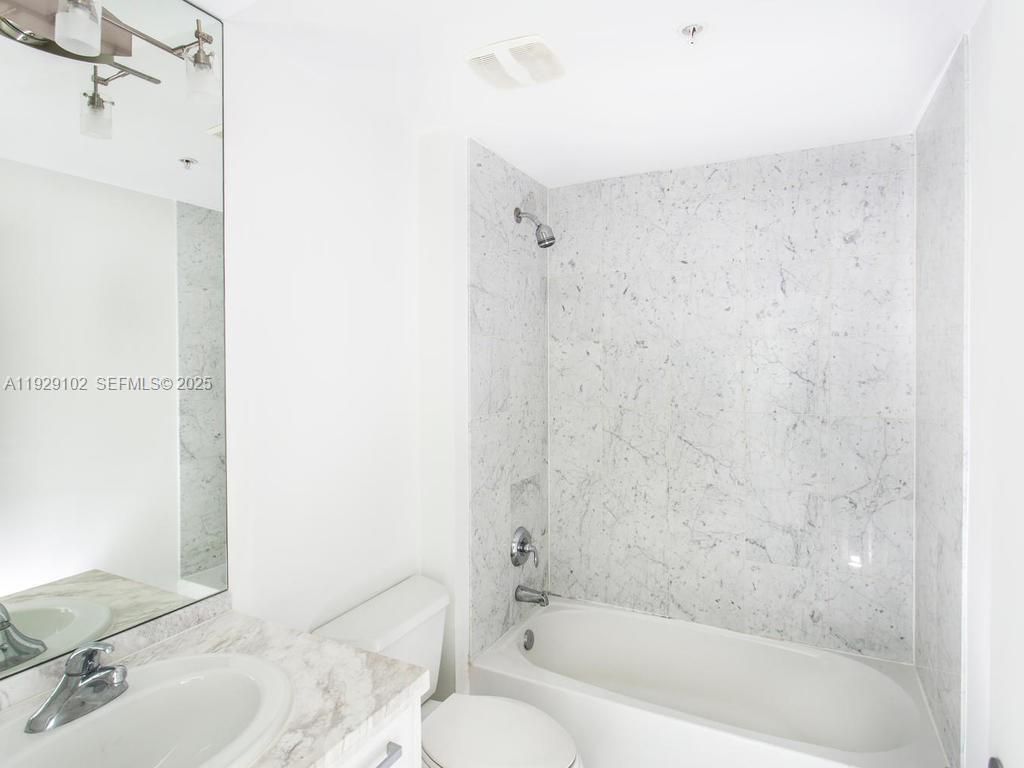 244 Biscayne Blvd, Unit 2402, Miami, FL 33132 Photo
