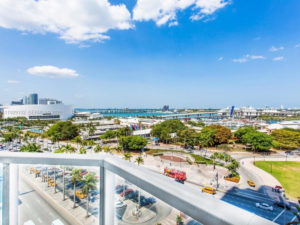 244 Biscayne Blvd, Unit 2402, Miami, FL 33132 Photo