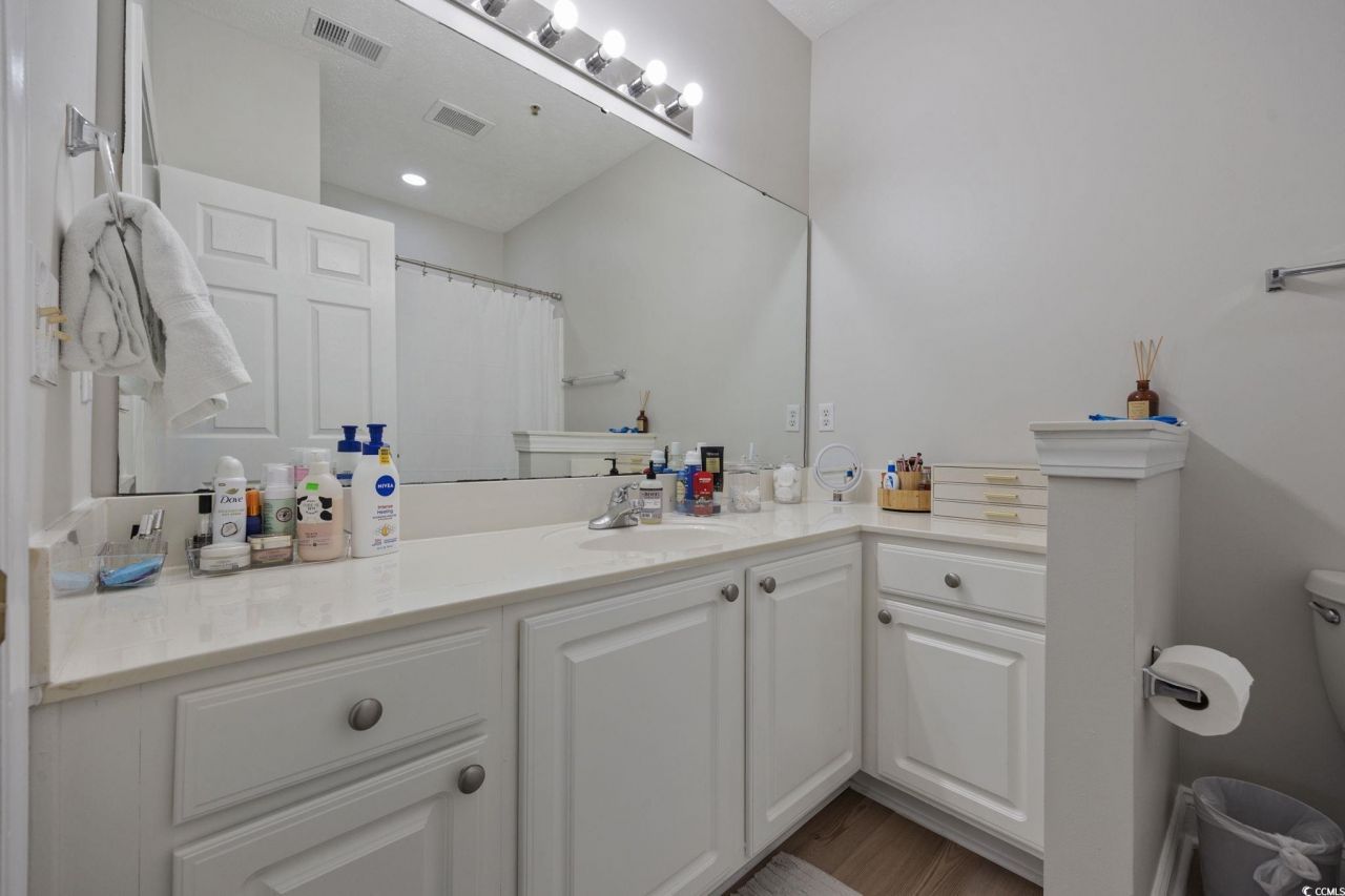 111 Fountain Pointe Ln. Photo 18